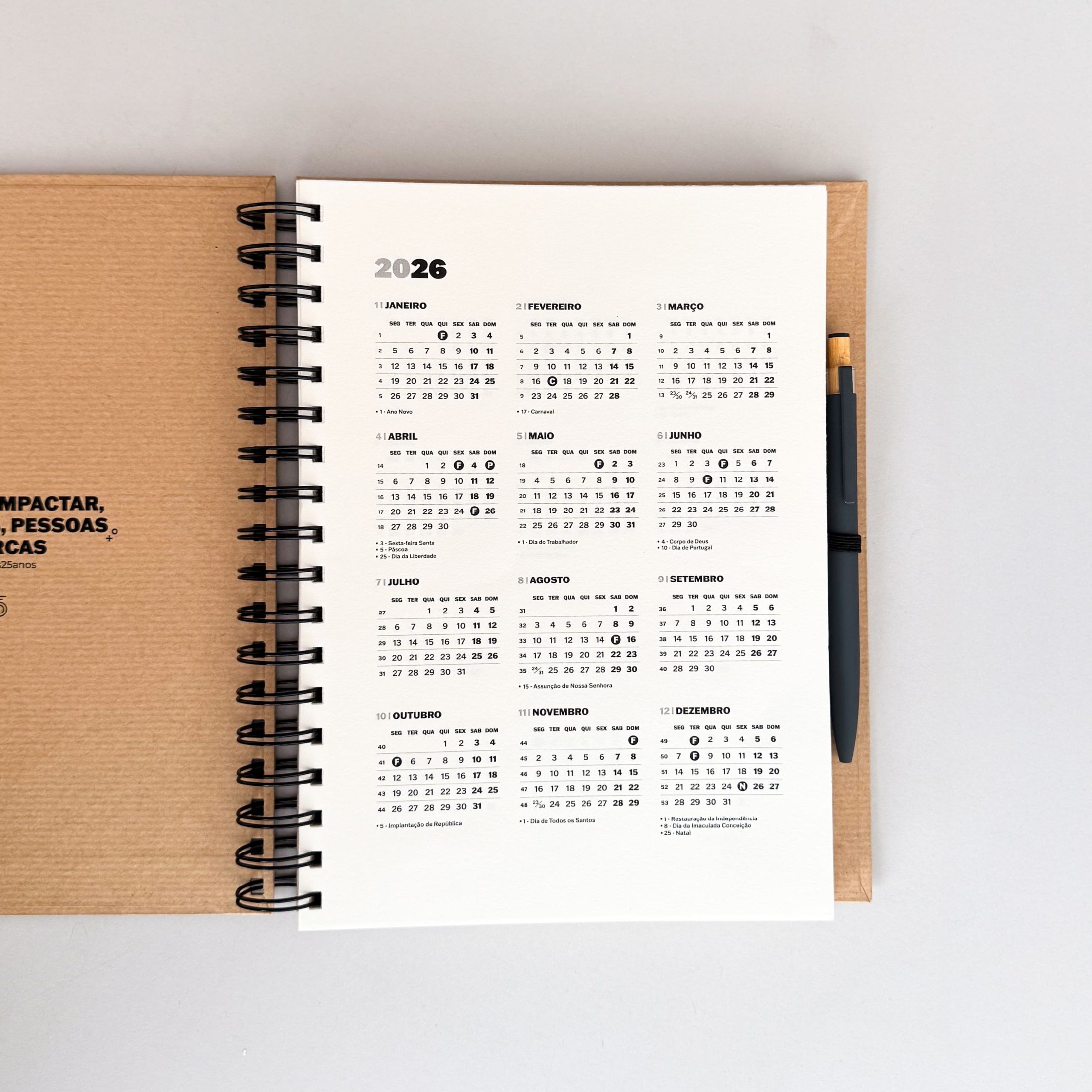 KraftDuo – Conjunto Caderno de Argolas c/ Esferográfica KraftDuo – Conjunto Caderno de Argolas c/ Esferográfica