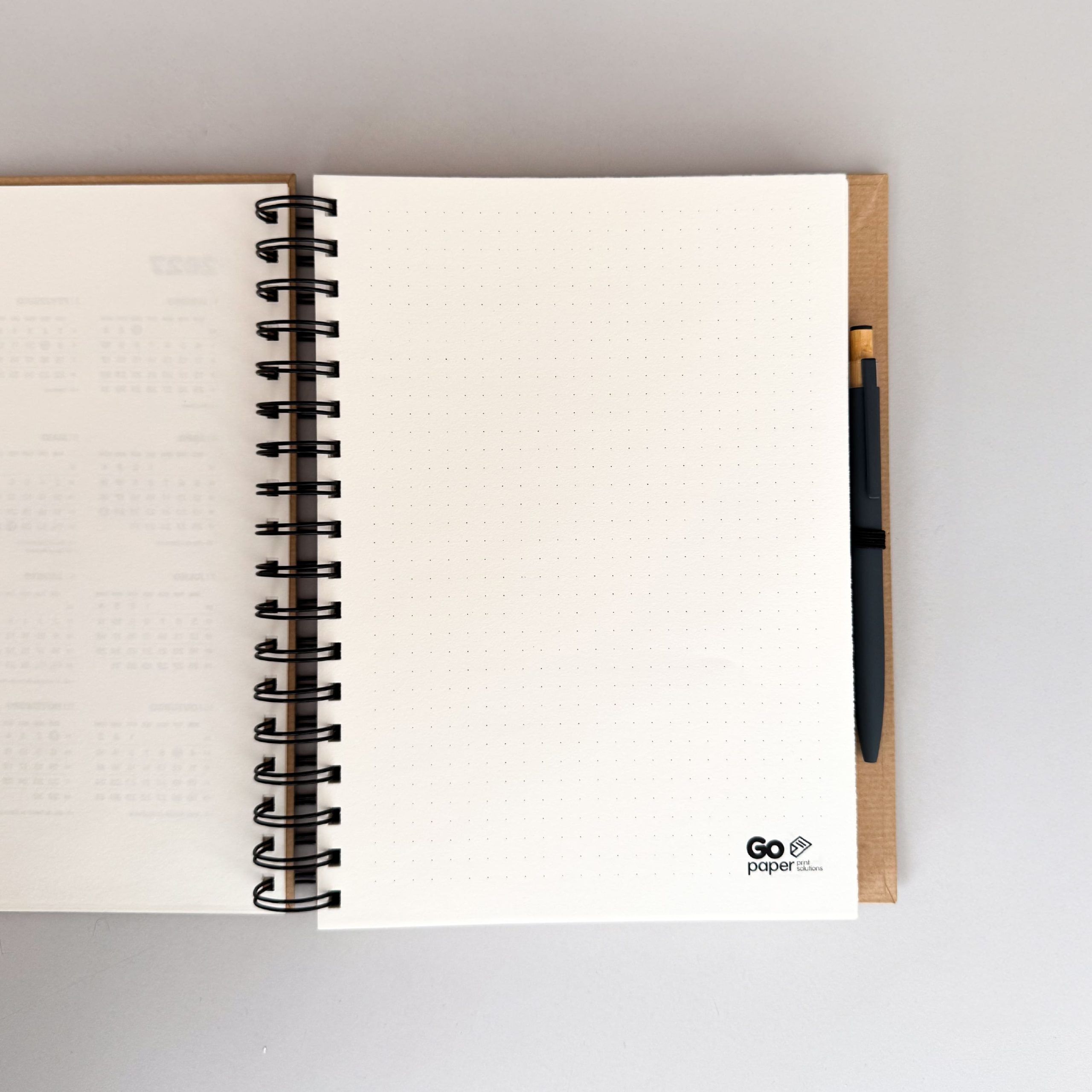 KraftDuo – Conjunto Caderno de Argolas c/ Esferográfica KraftDuo – Conjunto Caderno de Argolas c/ Esferográfica